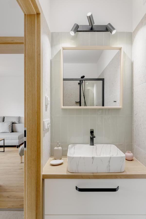 Apartment Balance *